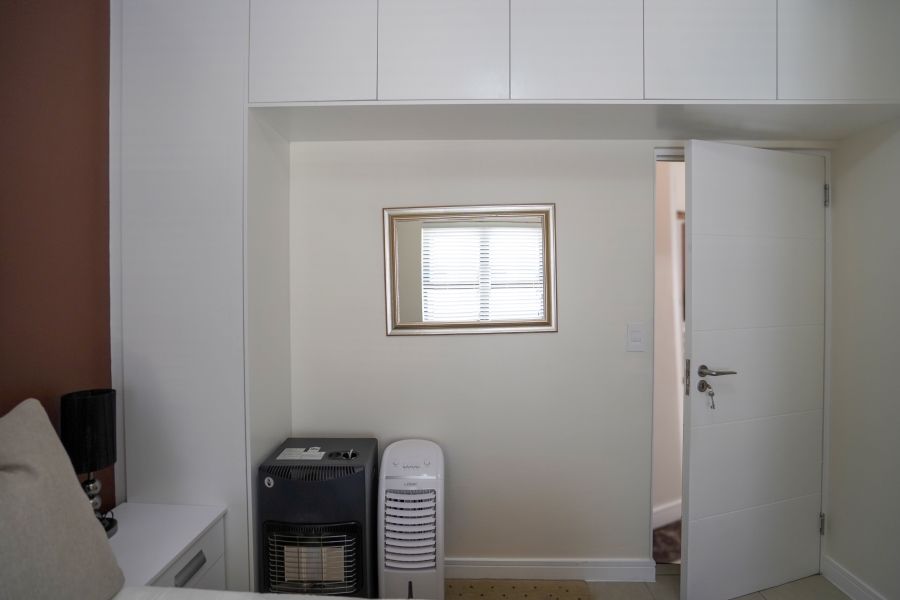 3 Bedroom Property for Sale in Sandown Western Cape